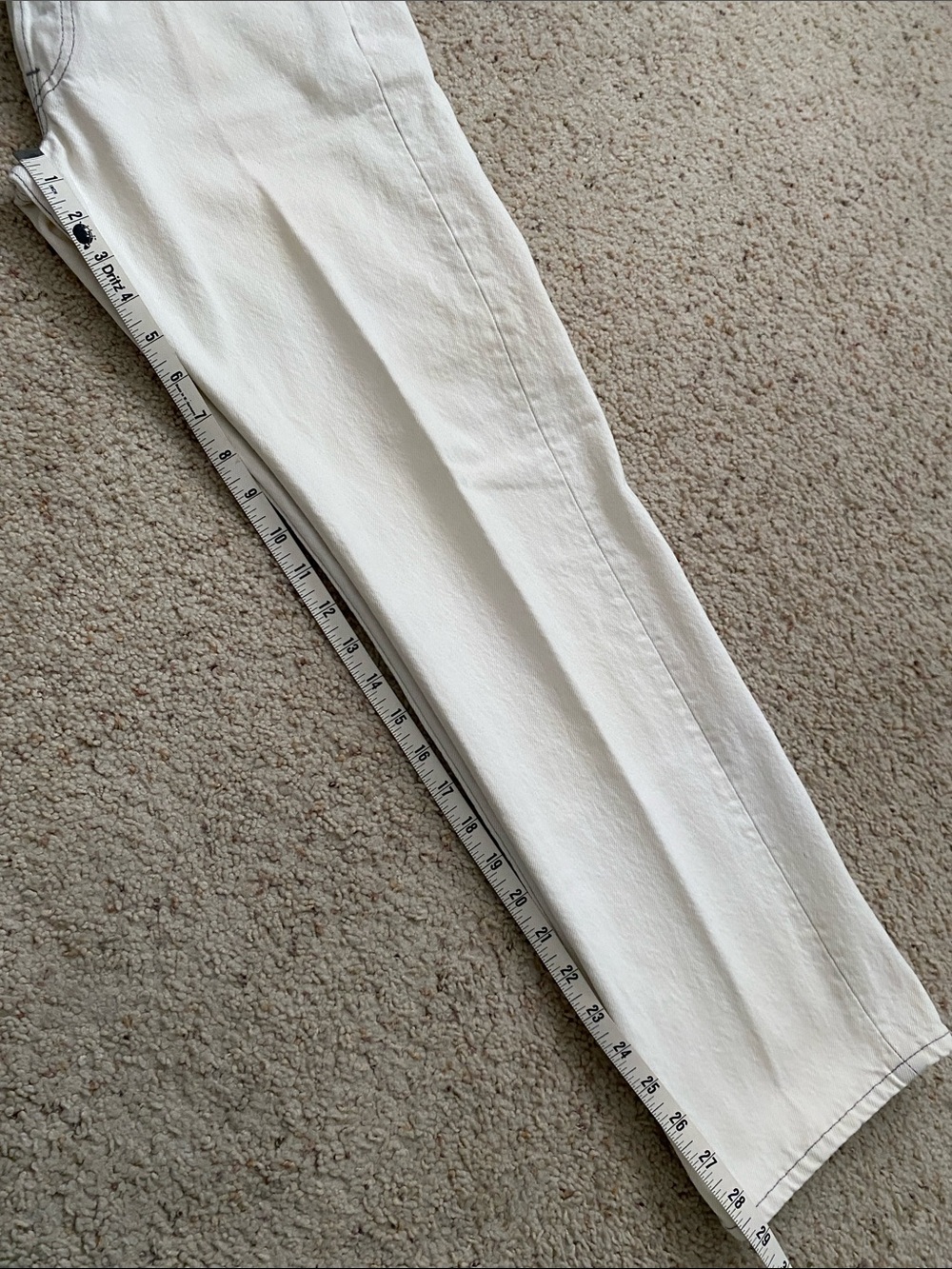 1989 Levi’s 501’s. Cream w/Gray Stitching. 30x30.*
*See actual meas. below. - Picture 8 of 13